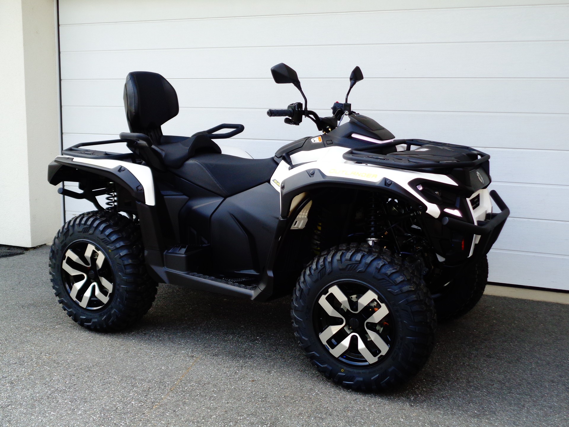 CAN-AM Outlander Electric (Std/Max)