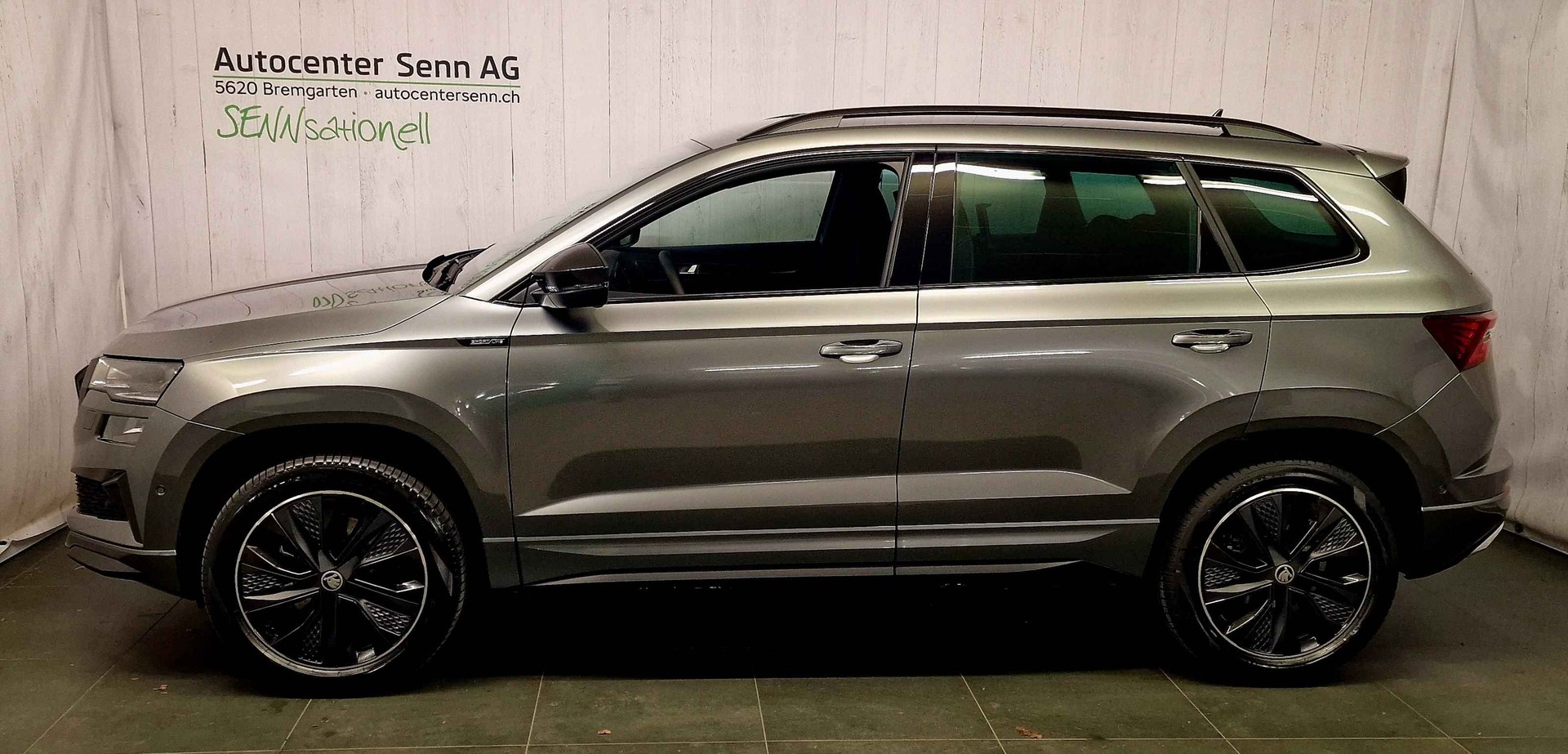 SKODA Karoq 2.0 TSI SportLine 4x4 DSG-showroom-element-1