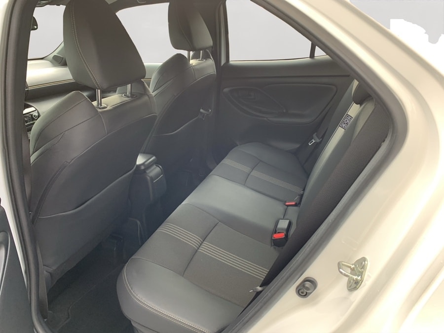 TOYOTA Yaris Cross 1.5 Elegant e-CVT AWDi-image-8