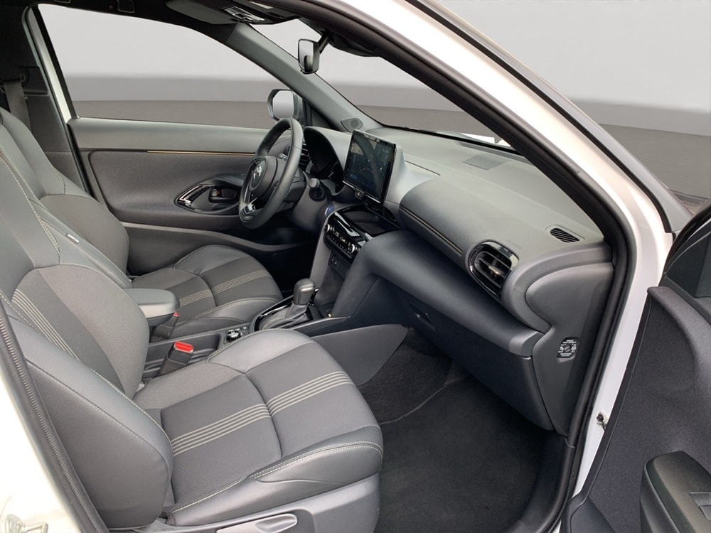TOYOTA Yaris Cross 1.5 Elegant e-CVT AWDi-image-9
