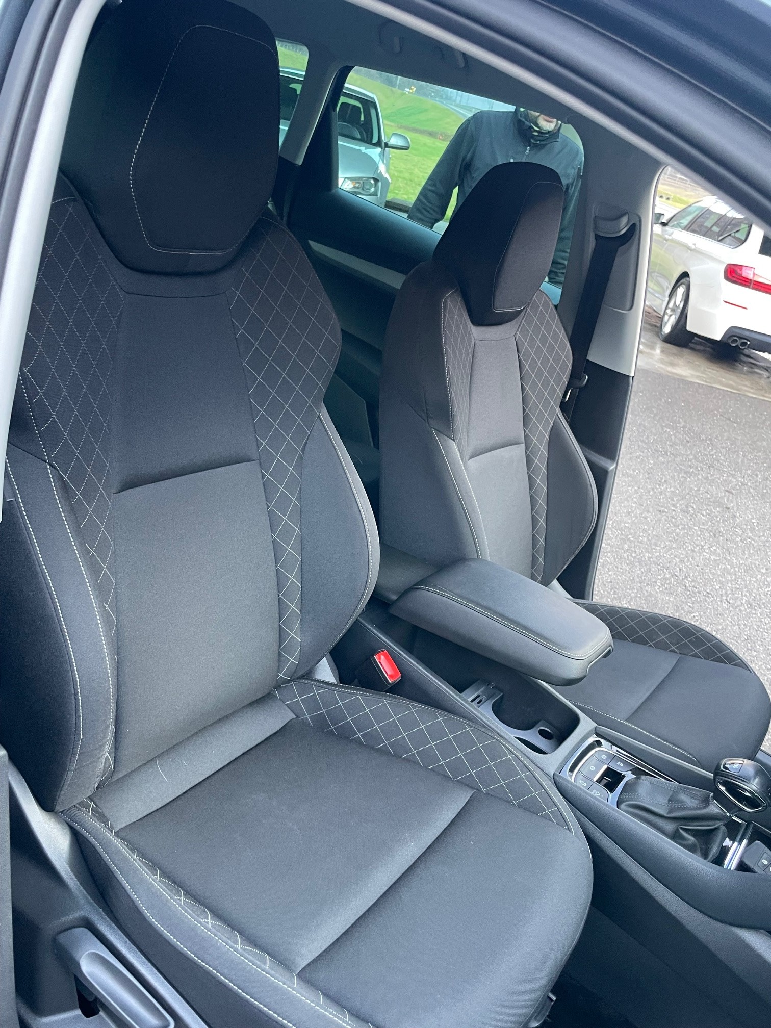 SKODA Karoq 2.0 TDI CR Clever 4x4 DSG-image-11