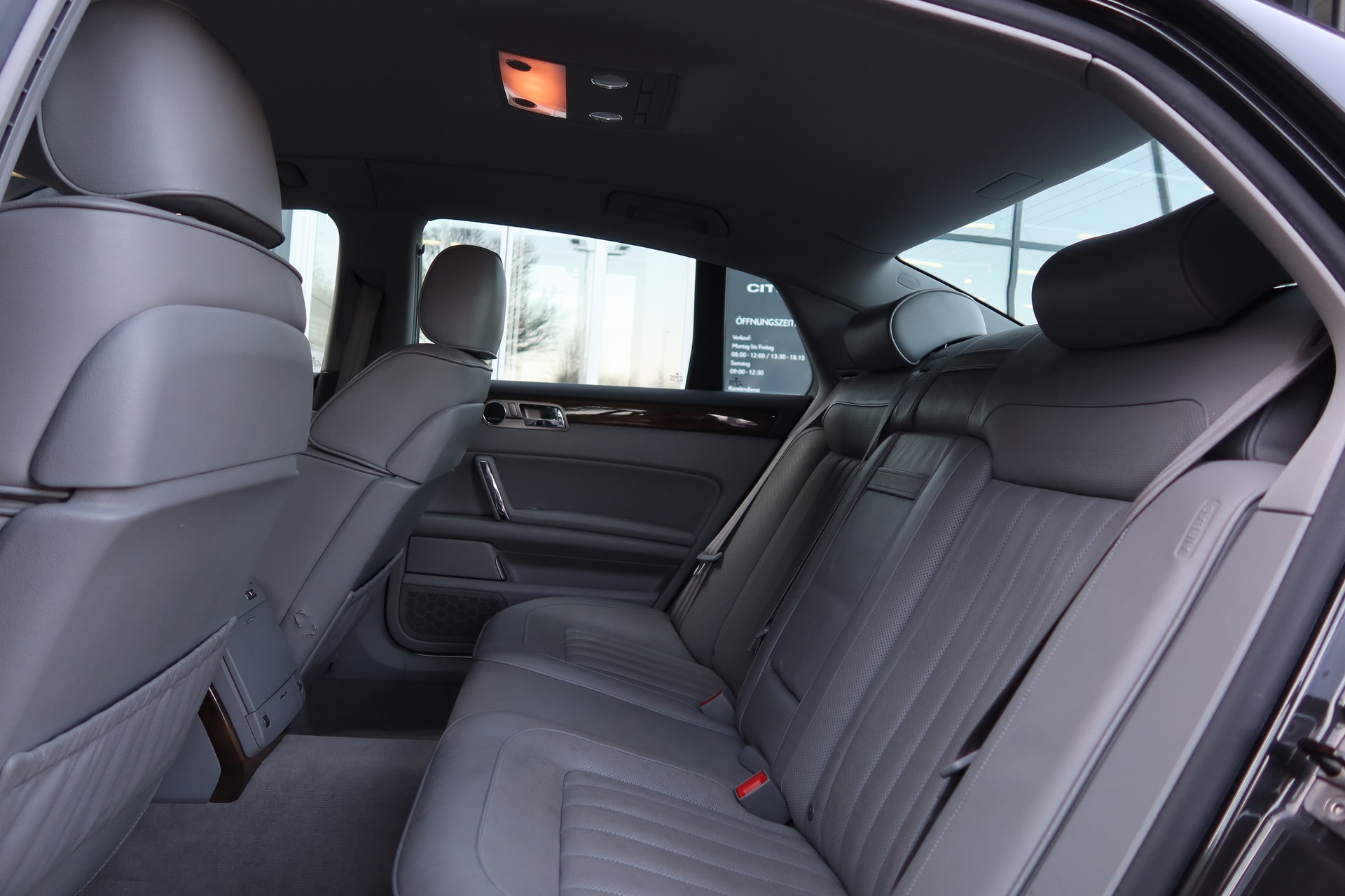VW Phaeton 3.0 TDi V6 4M-image-8