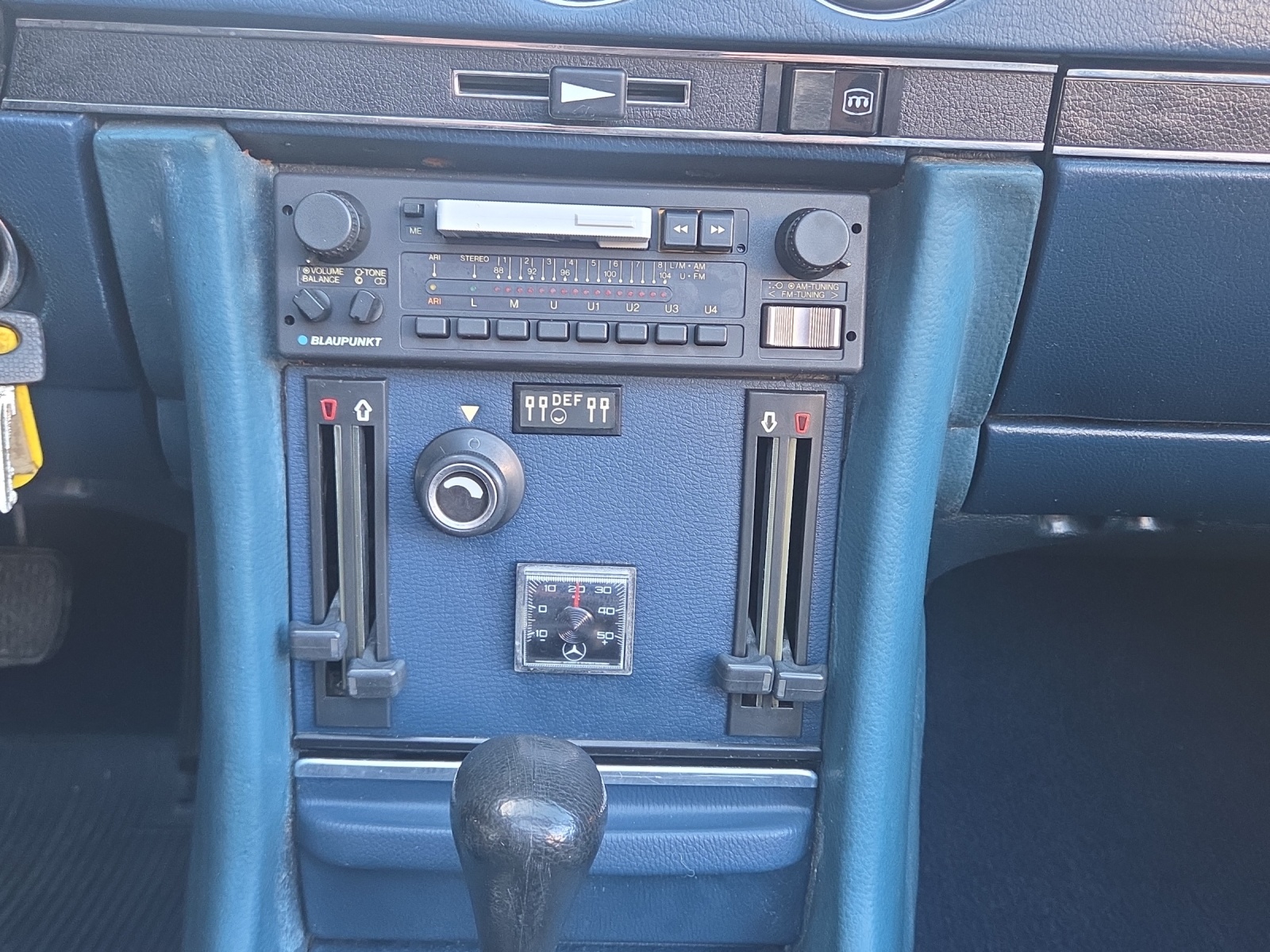 MERCEDES-BENZ SL 280 R 107-image-19