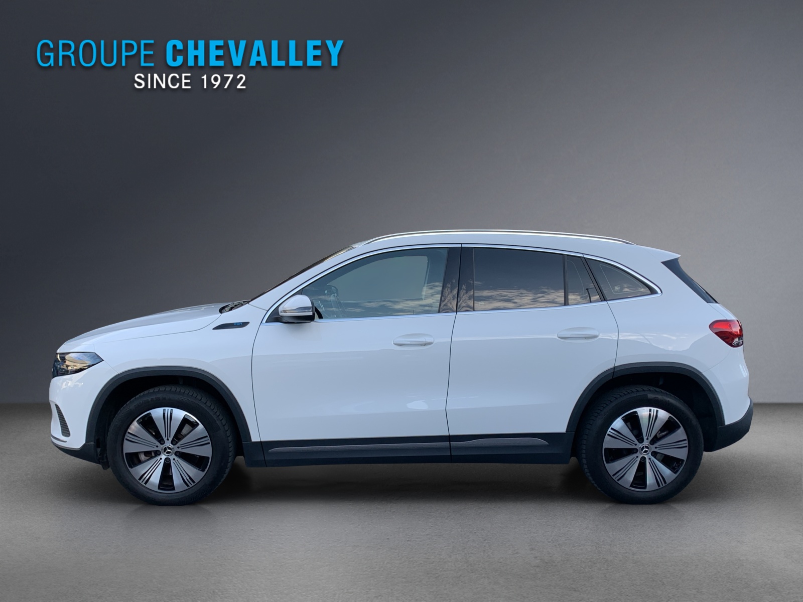 MERCEDES-BENZ EQA 250-showroom-element-3