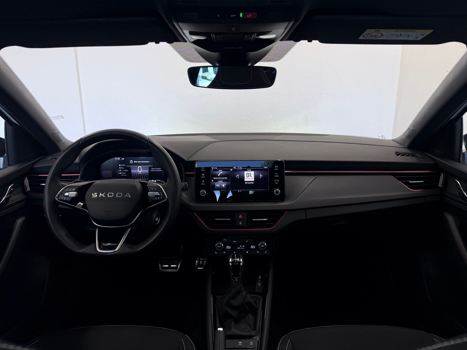 SKODA Scala 1.0 TSI Monte Carlo DSG-image-13