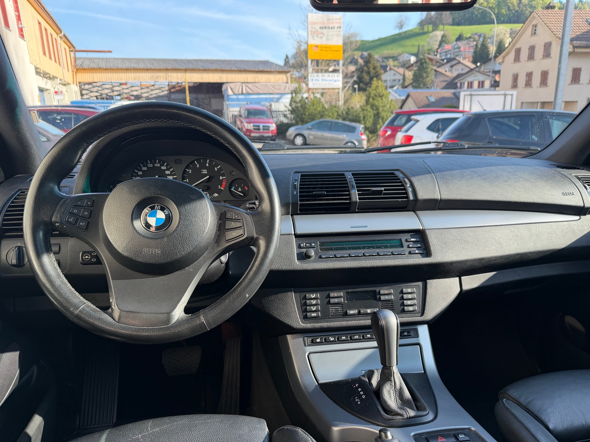 BMW X5 3.0i-image-7