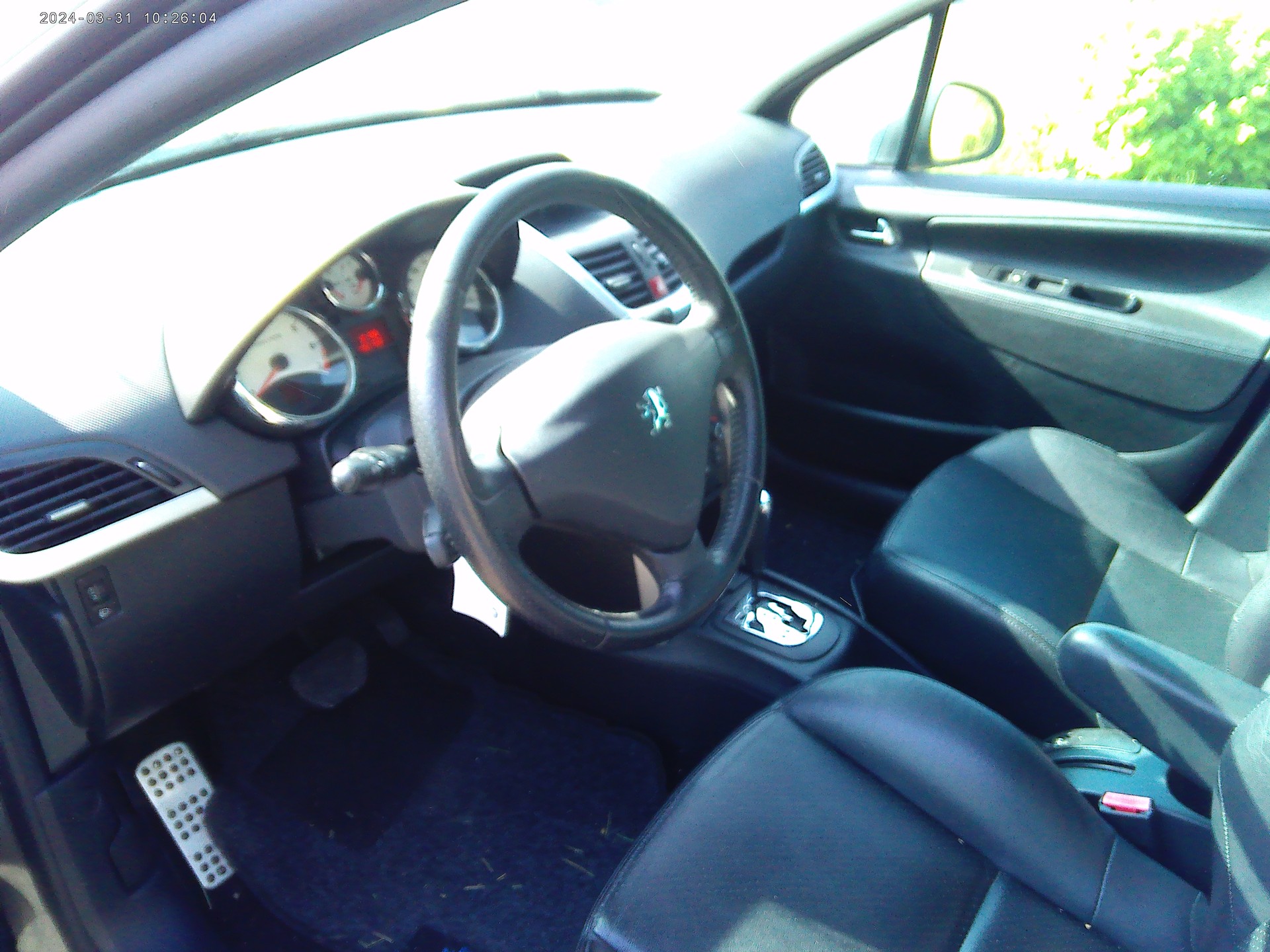 PEUGEOT 207 SW 1.6 16V Sport Automatic-image-6