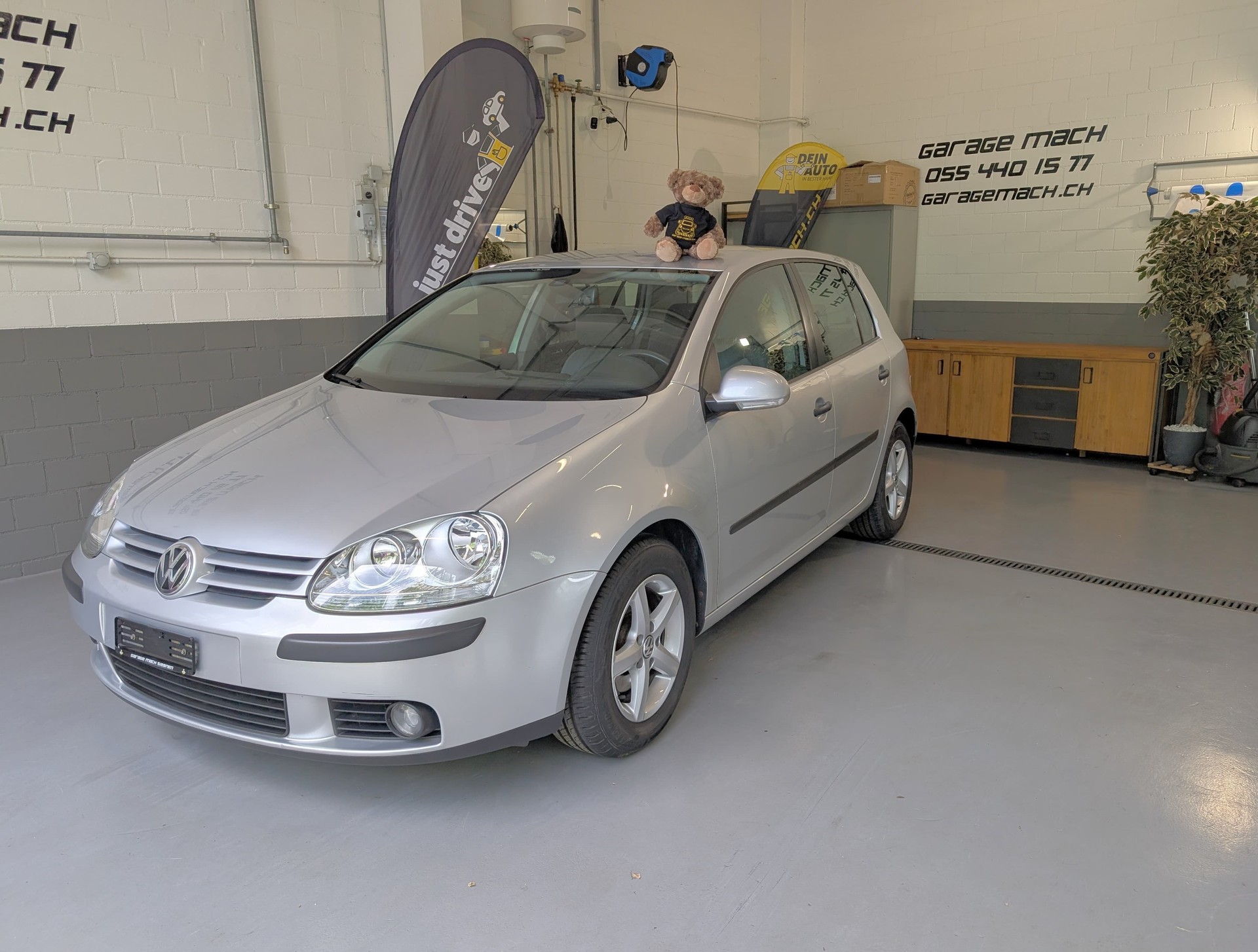 VW Golf 1.6 FSI Comfortline-image-0