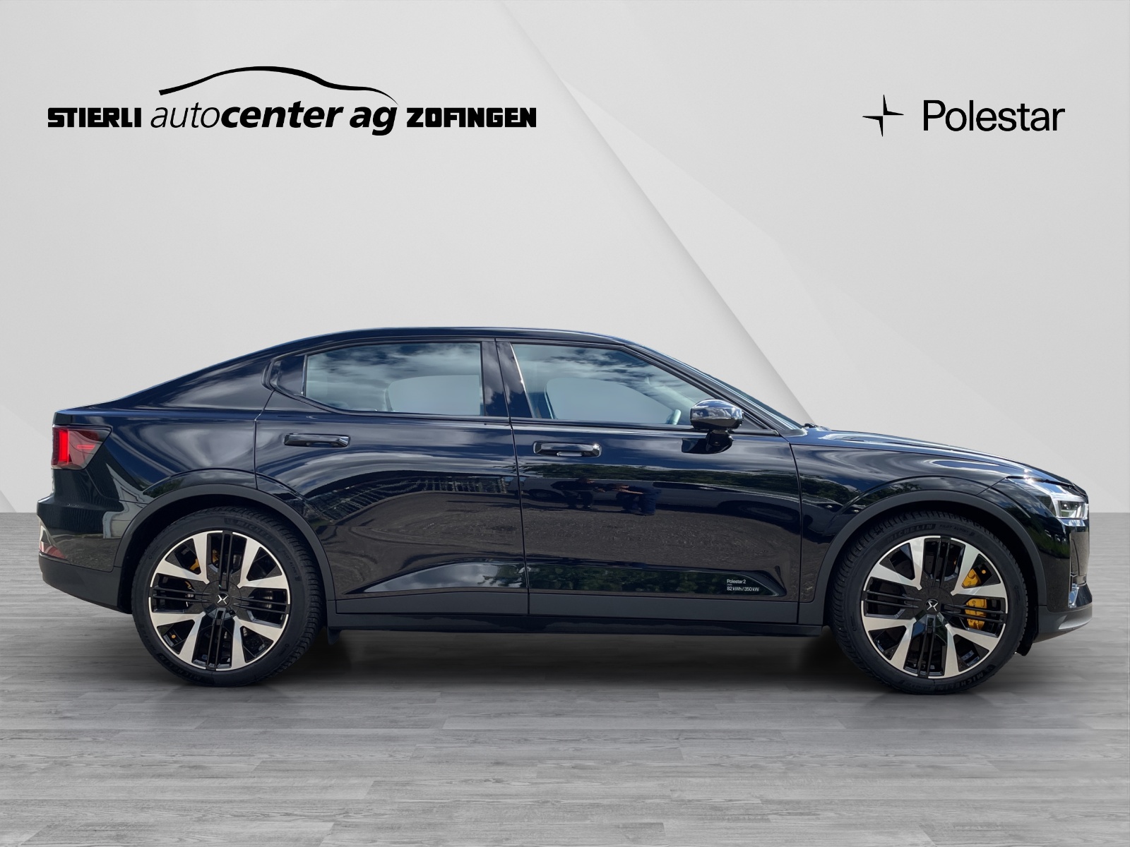 POLESTAR 2 Long Range Dual Motor Performance-showroom-element-3