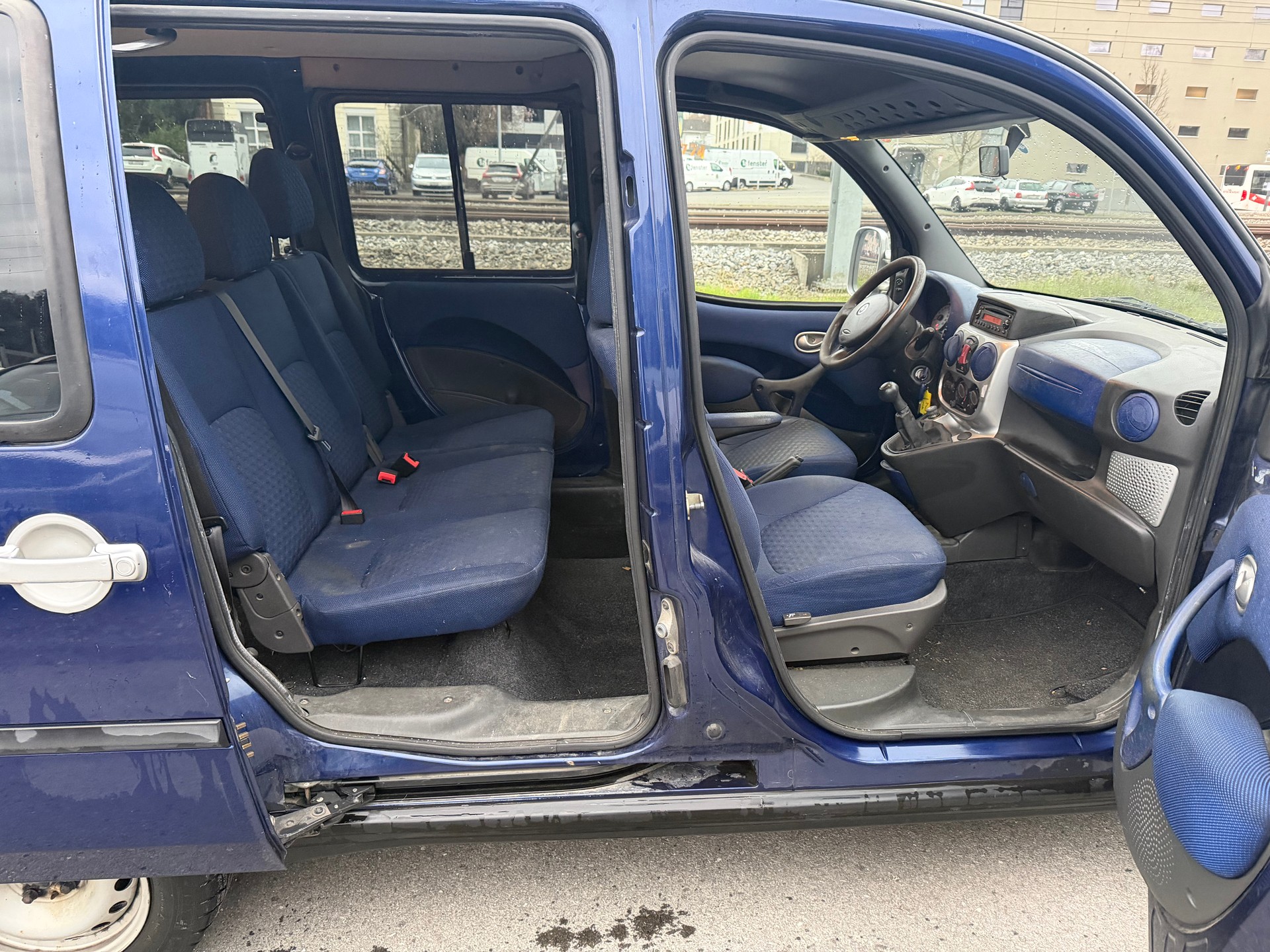 FIAT Doblò 1.9 JTD Malibu-image-3