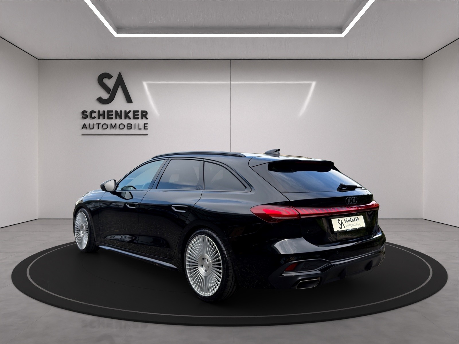AUDI A5 Avant TFSI 150 kW S tronic S-Line Optikpaket Black-showroom-element-2