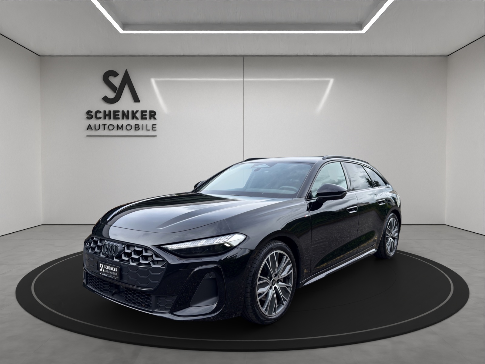 AUDI A5 Avant TFSI 150 kW S tronic S-Line Optikpaket Black