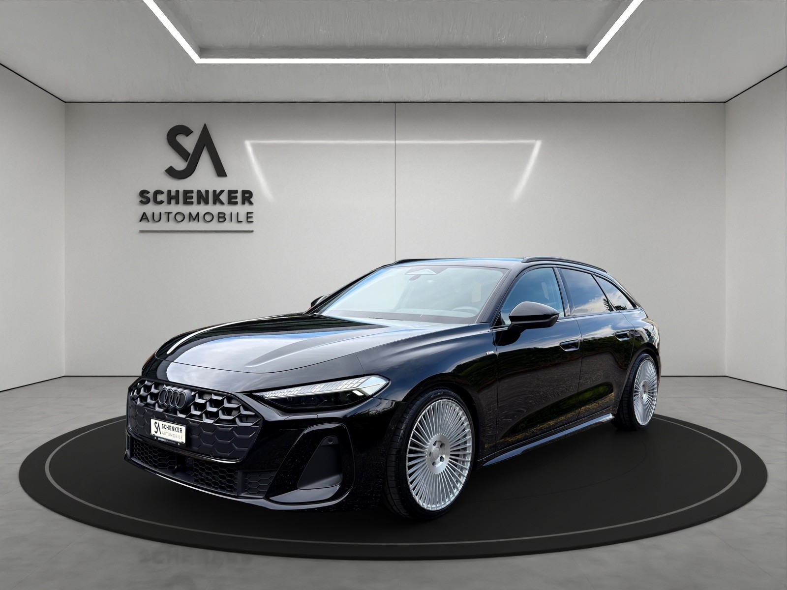 AUDI A5 Avant TFSI 150 kW S tronic S-Line Optikpaket Black