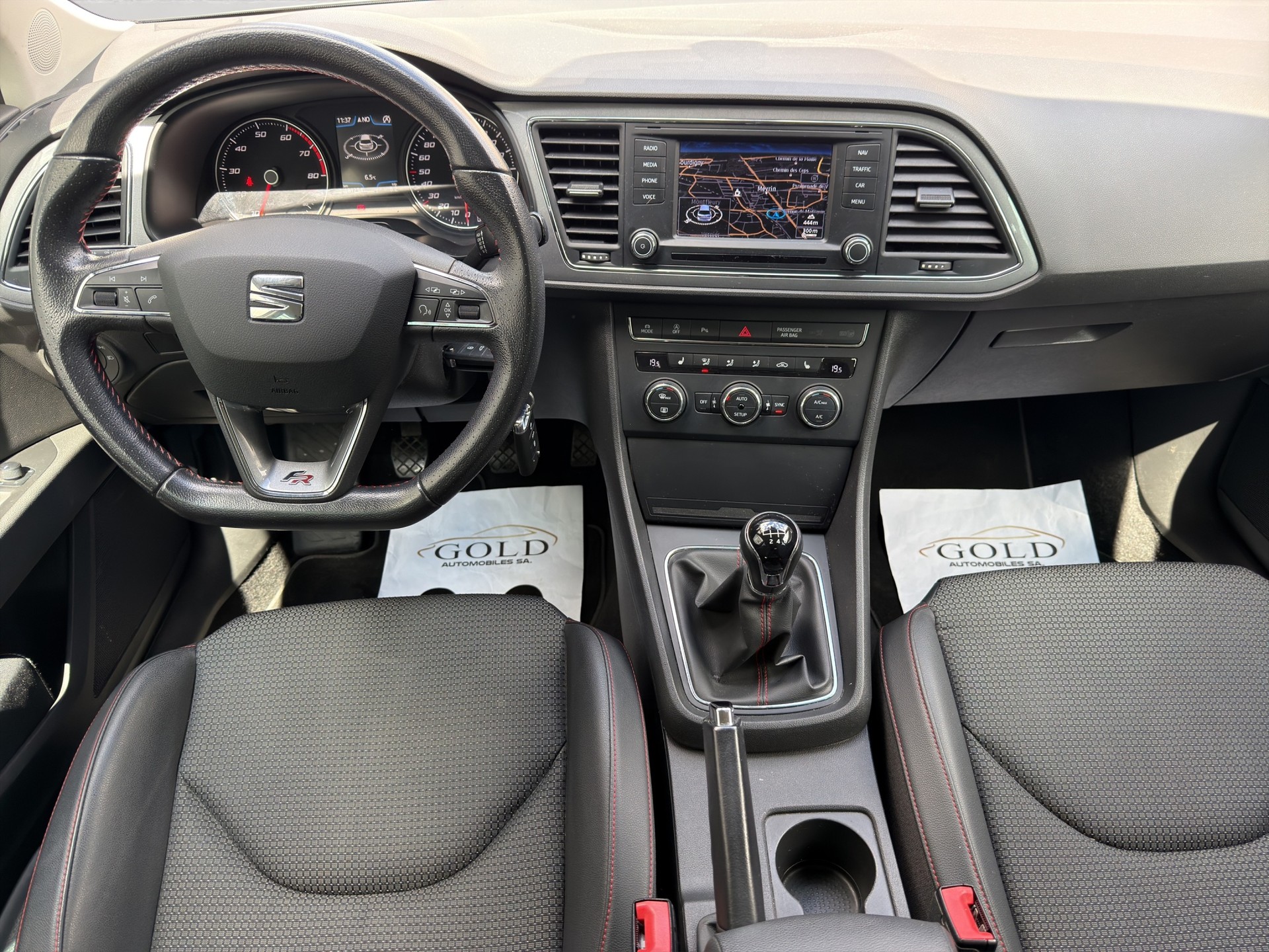 SEAT Leon ST 1.4 TSI FR Viva-image-2