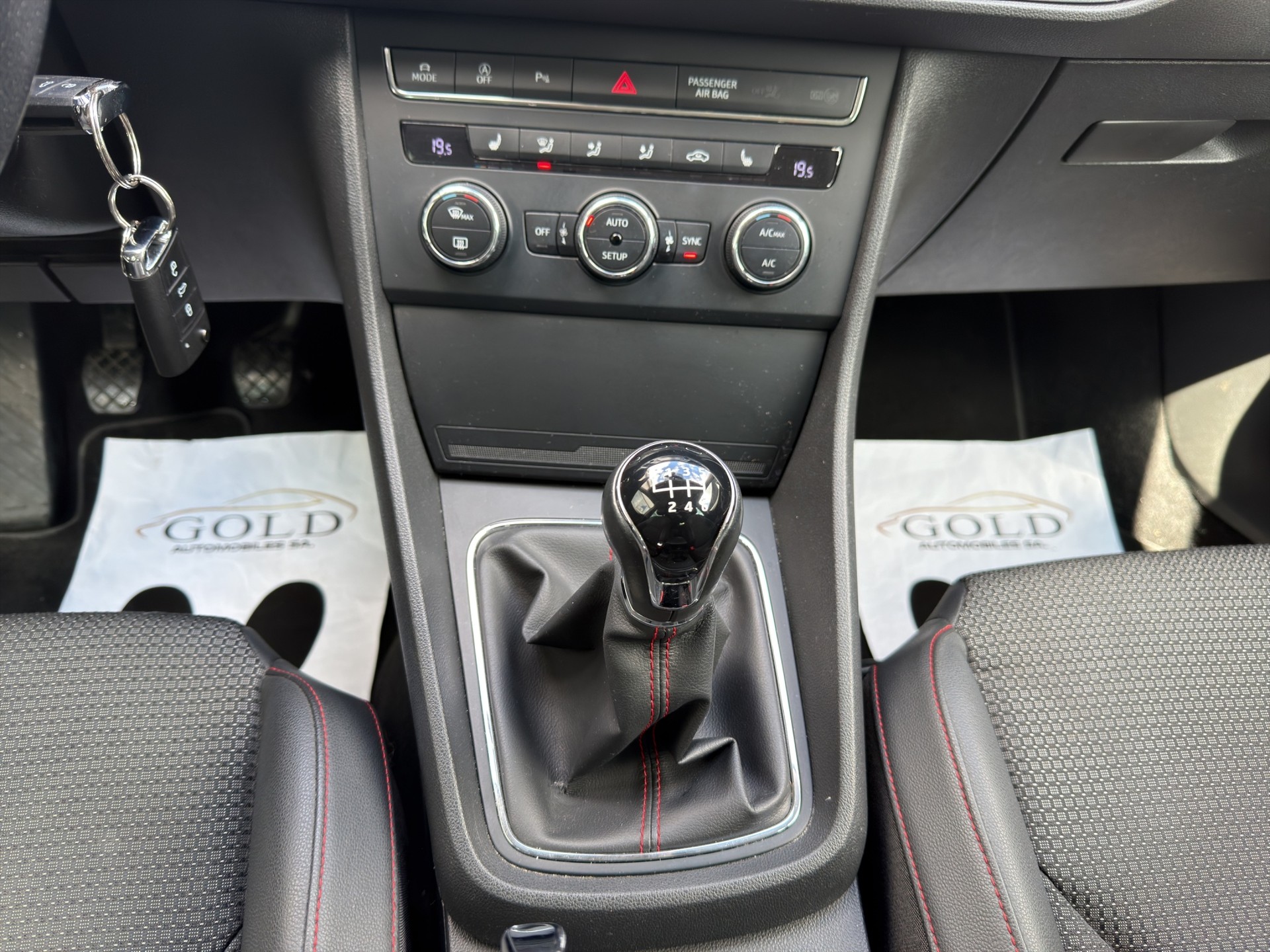 SEAT Leon ST 1.4 TSI FR Viva-image-5