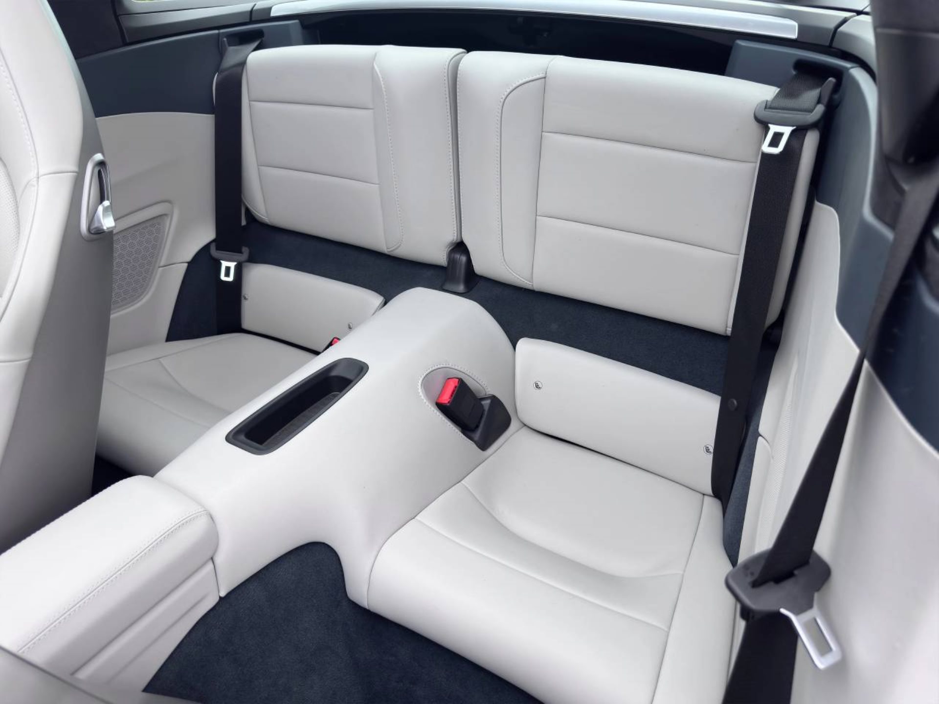 PORSCHE 911 Targa 4S-image-25