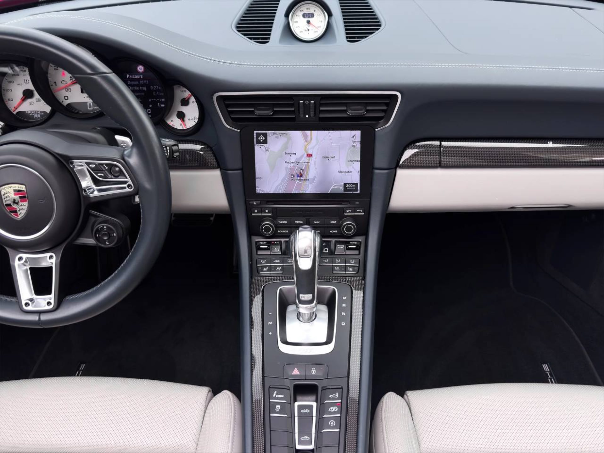 PORSCHE 911 Targa 4S-image-18