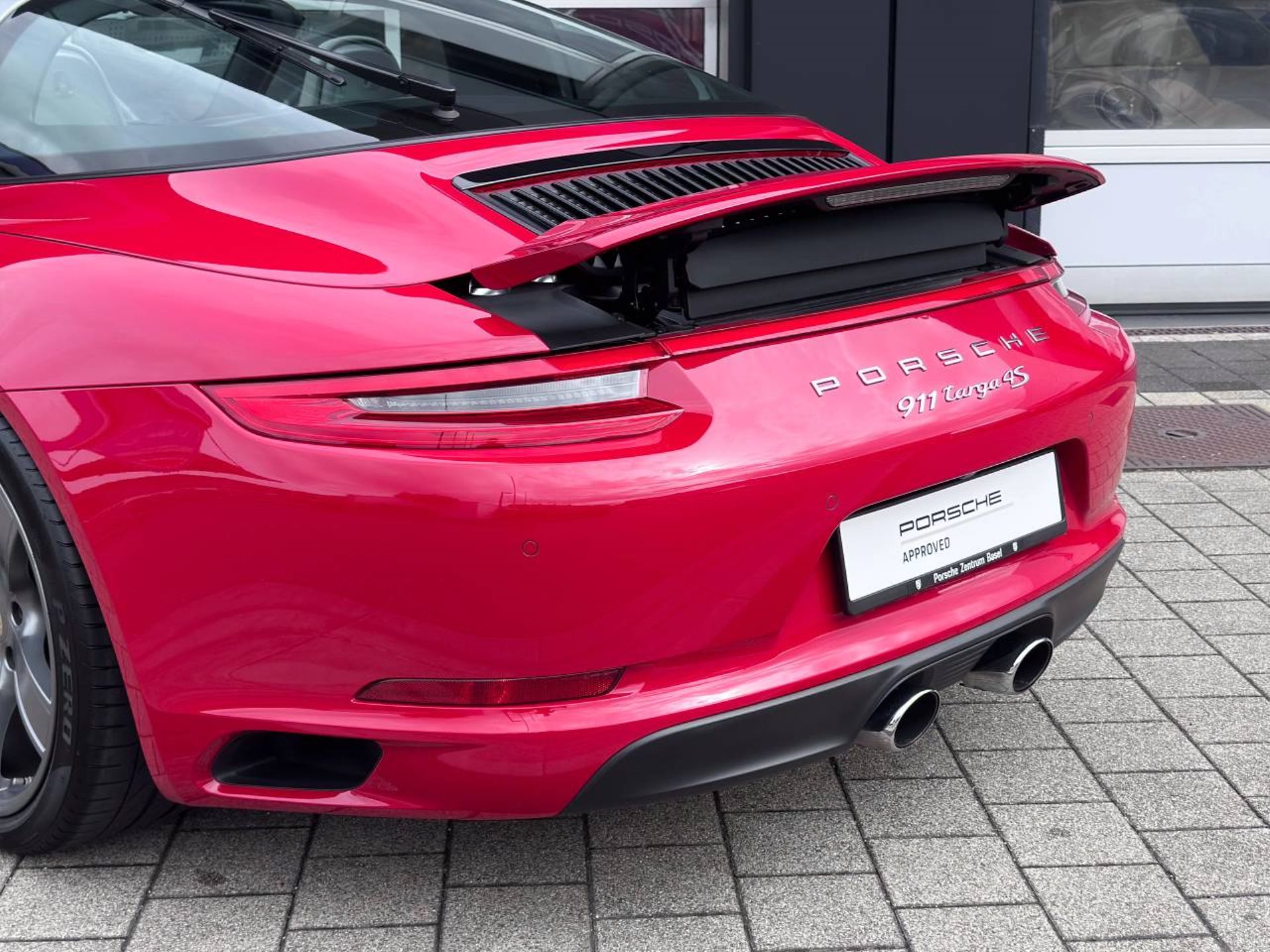 PORSCHE 911 Targa 4S-image-15