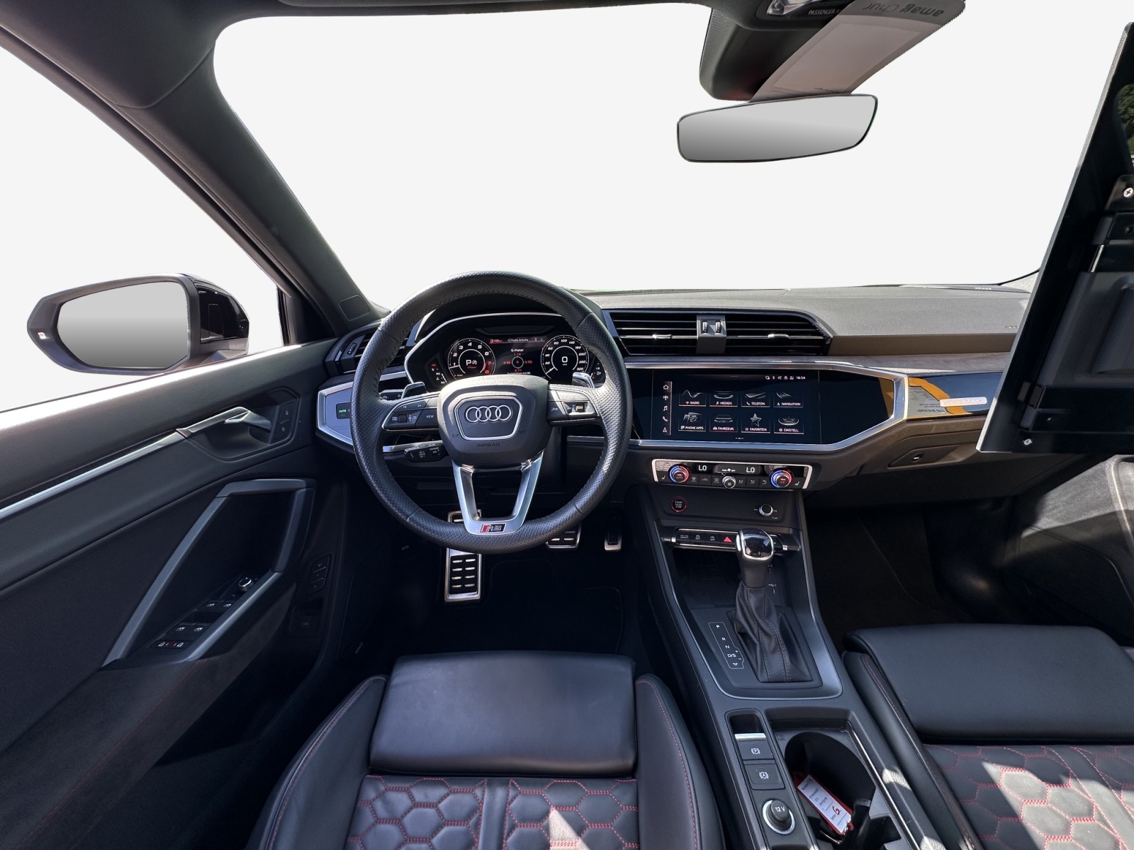 AUDI RS Q3 Sportback quattro S tronic-image-10