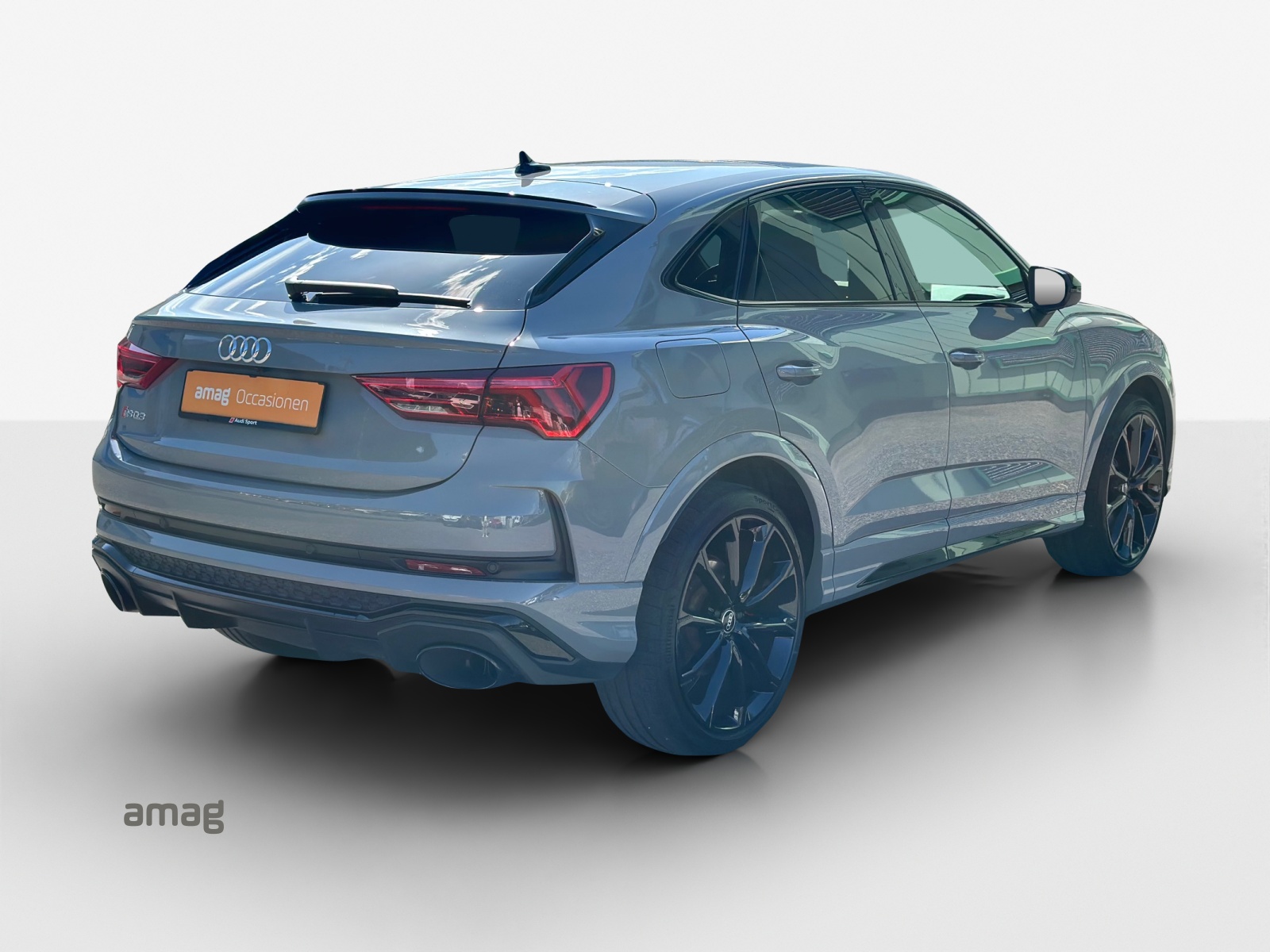 AUDI RS Q3 Sportback quattro S tronic-image-4