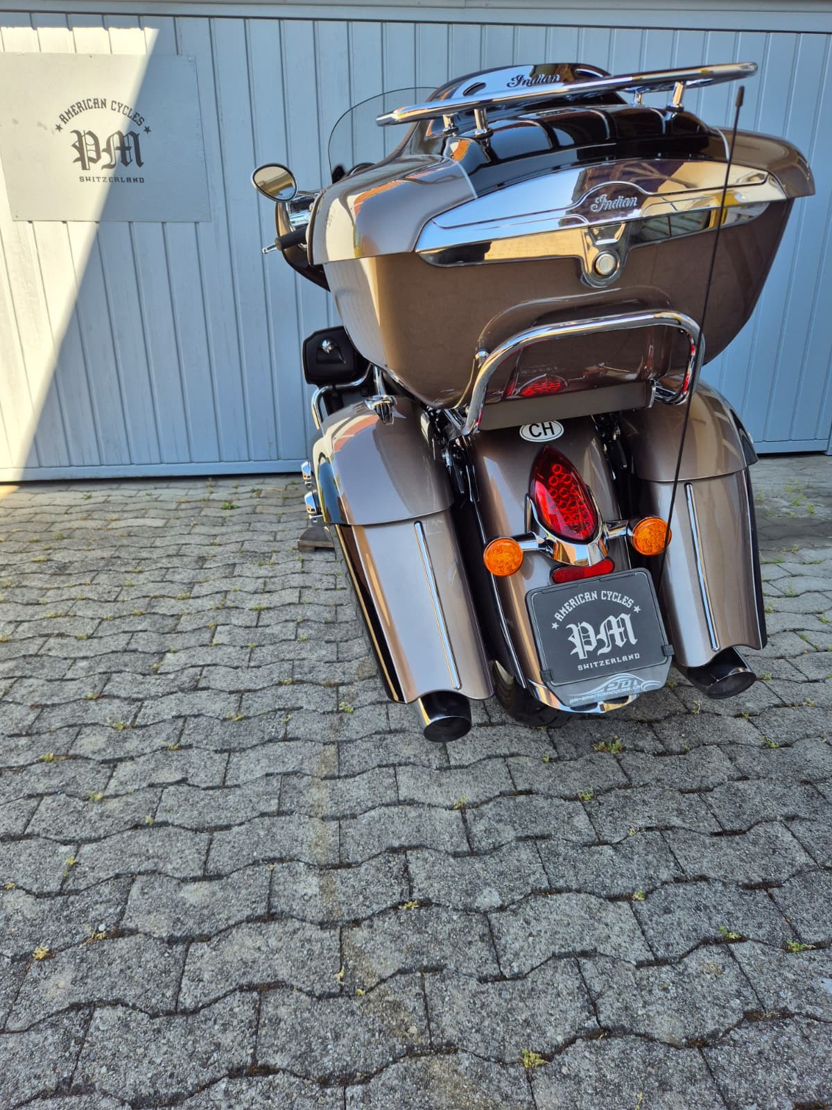 INDIAN Roadmaster-image-2
