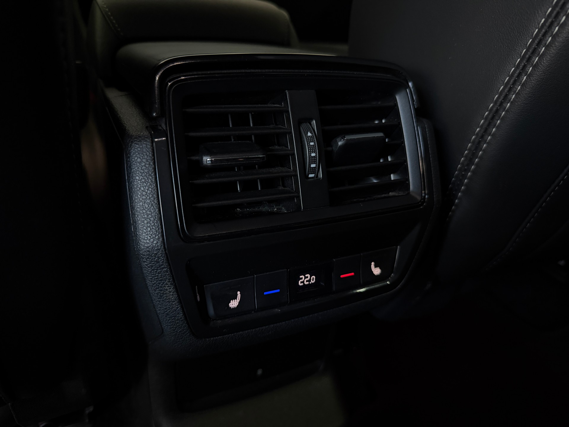 SKODA Kodiaq 2.0 TSI 4x4 SportLine (CH) Facelift!-image-16