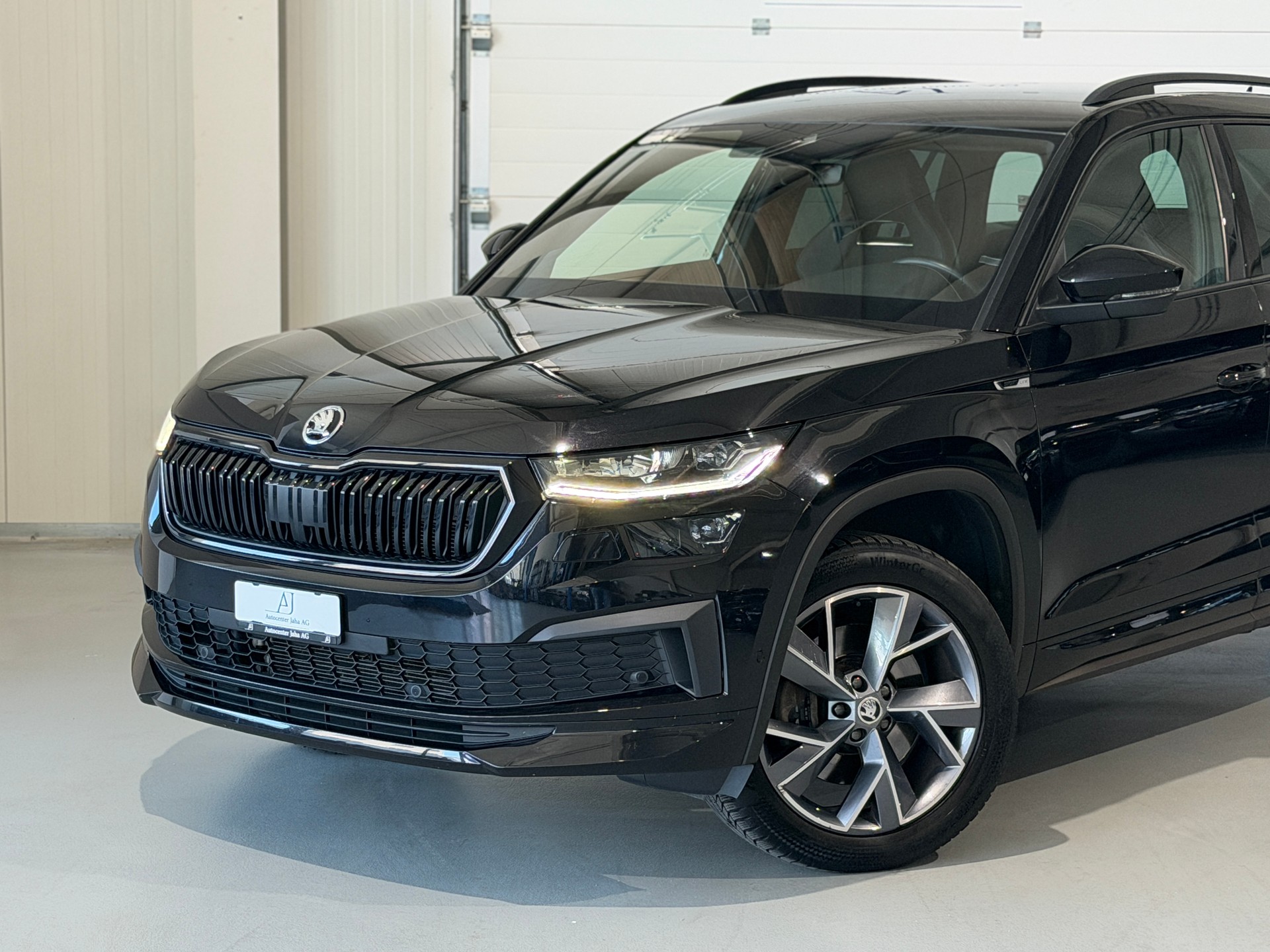 SKODA Kodiaq 2.0 TSI 4x4 SportLine (CH) Facelift!-showroom-element-1