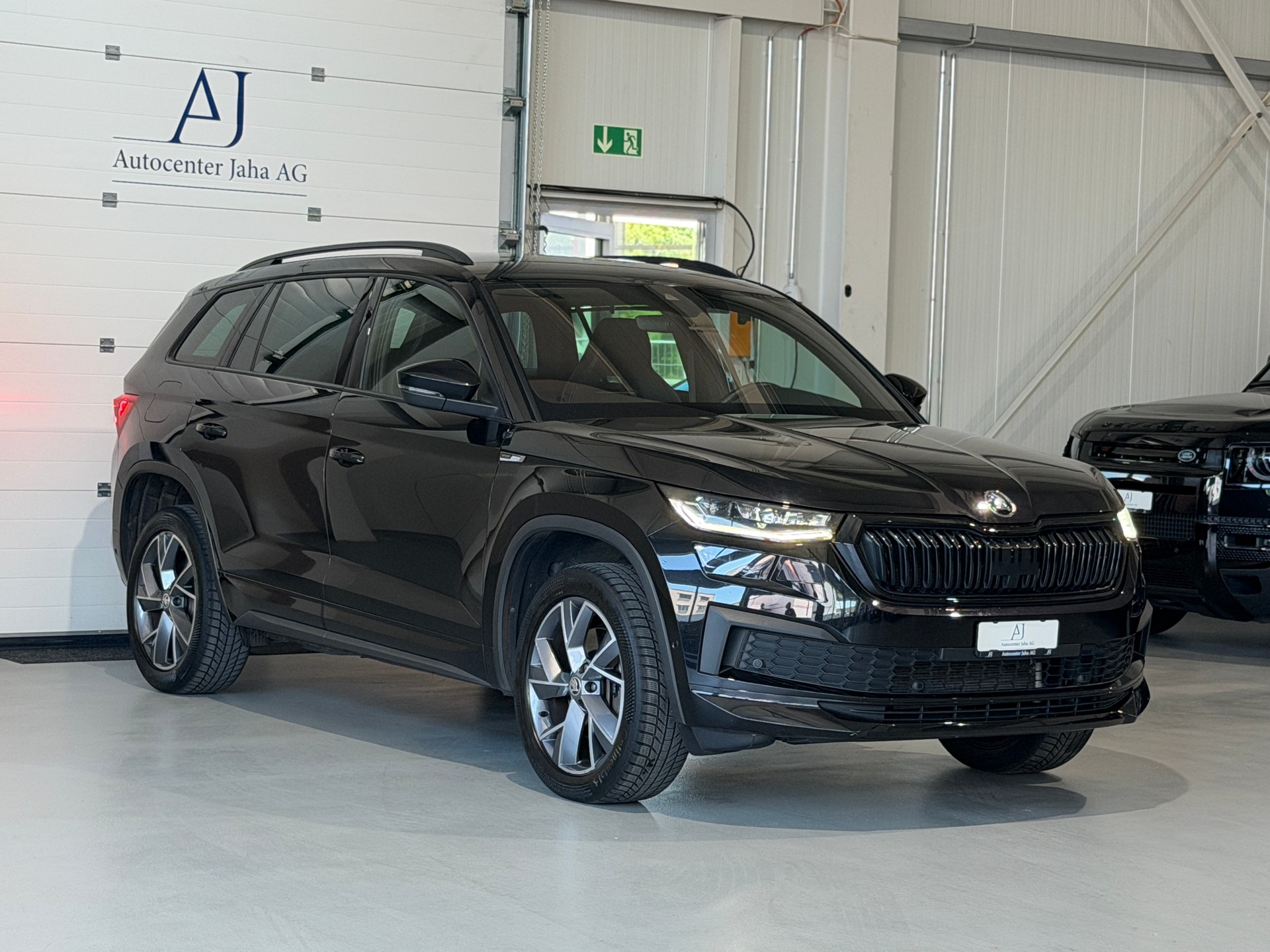 SKODA Kodiaq 2.0 TSI 4x4 SportLine (CH) Facelift!-image-4