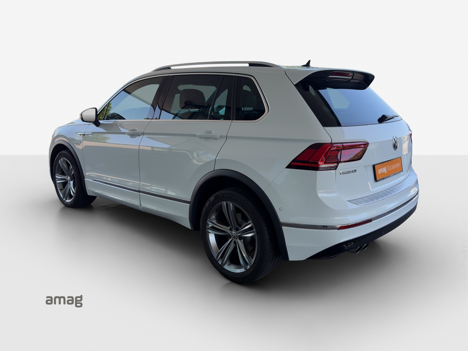 VW Tiguan 2.0TSI Highline 4Motion DSG-showroom-element-2