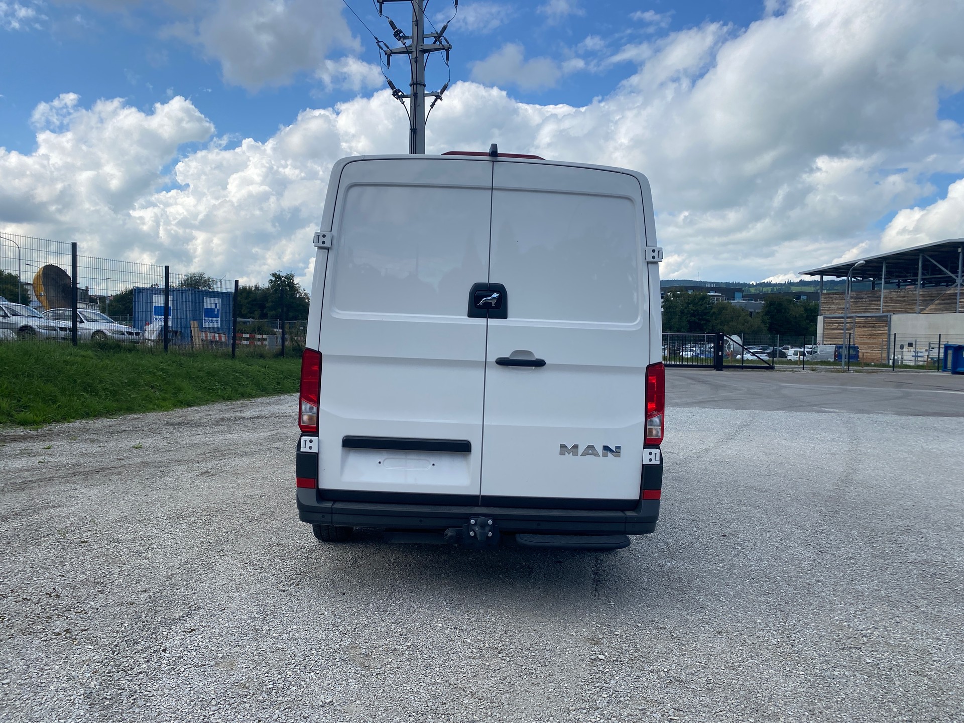 MAN TGE 3.180 4x4 L3 H2 7 places (Snoeks)-image-6