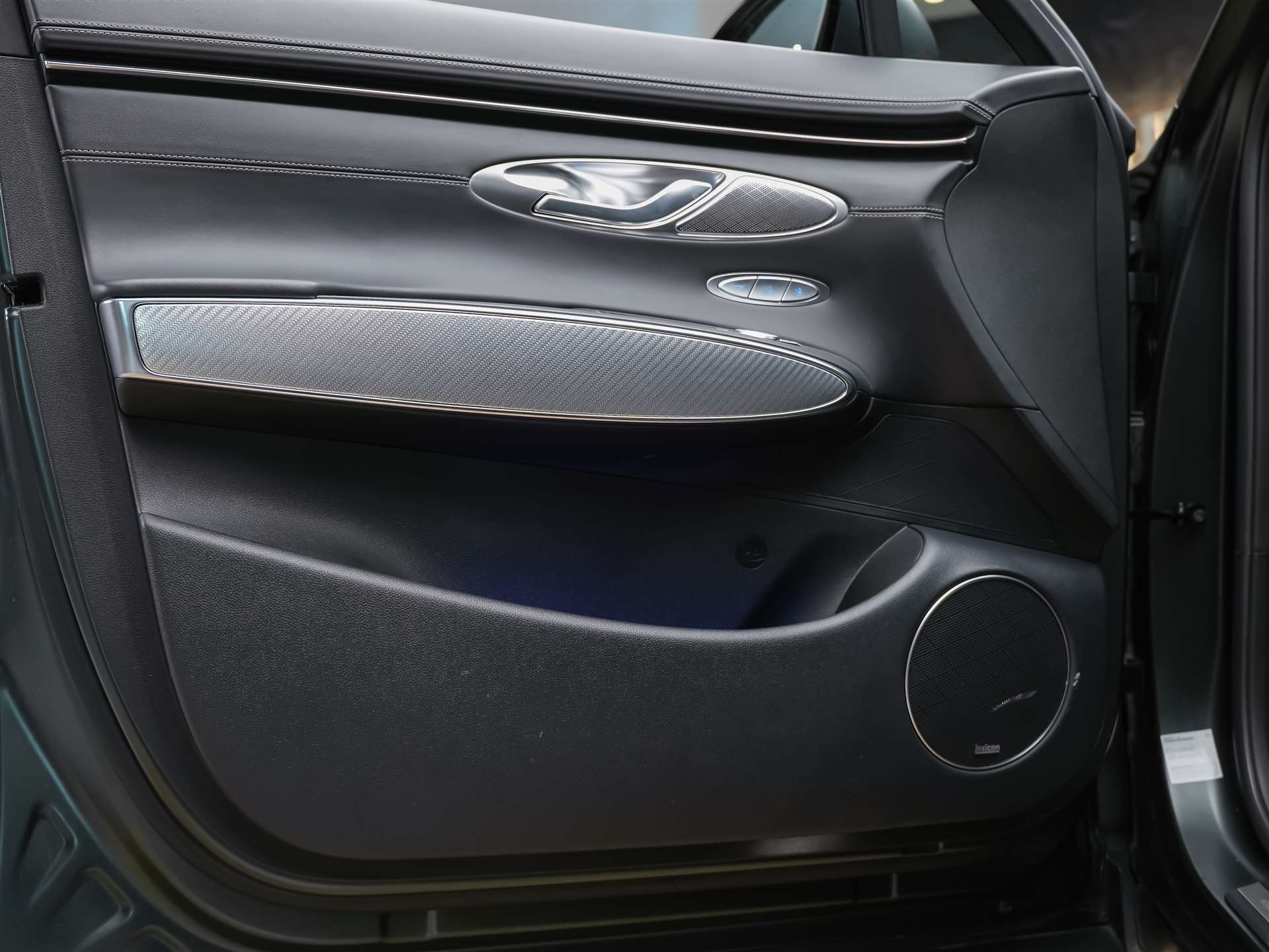 GENESIS GV70 2.5 TGDI Sport AT8 AWD *Matt Lackierung*Massage*Lexicon*Head-Up*-image-26