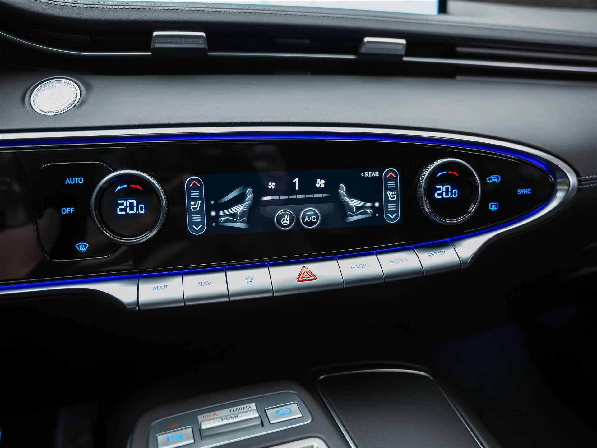 GENESIS GV70 2.5 TGDI Sport AT8 AWD *Matt Lackierung*Massage*Lexicon*Head-Up*-image-25