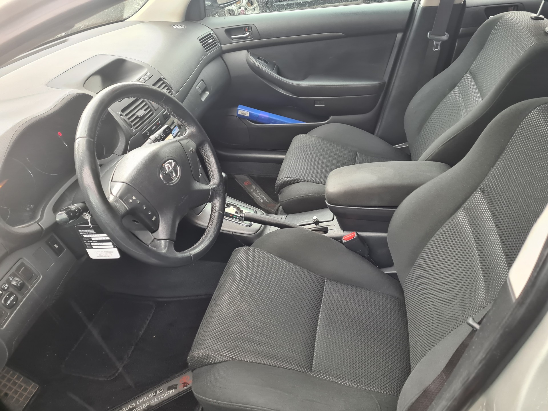 TOYOTA Avensis 2.4 D4 VVT-i Linea Sol Sportswagon T-Step5-image-4