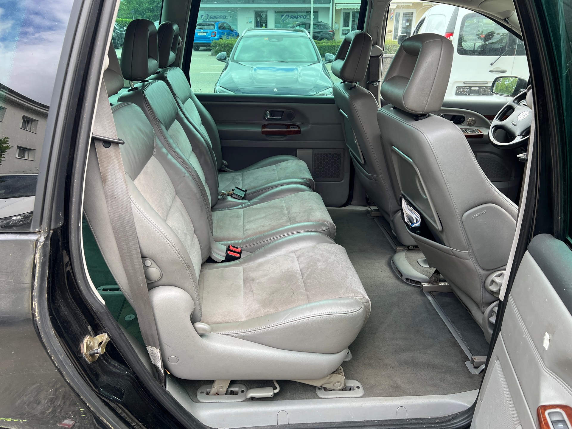 VW Sharan 1.9 TDI Highline Automat-image-10