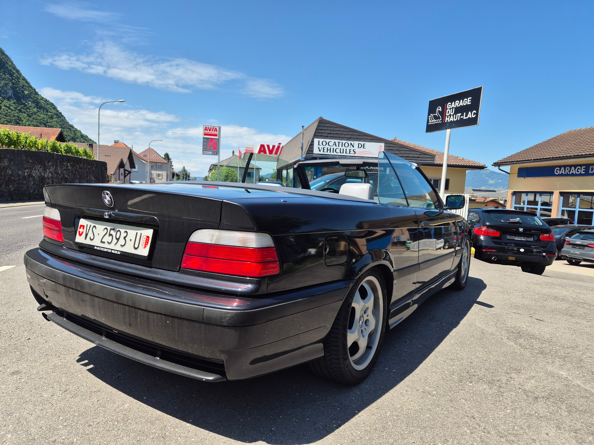 BMW 318i Cabrio M-PACK-image-10