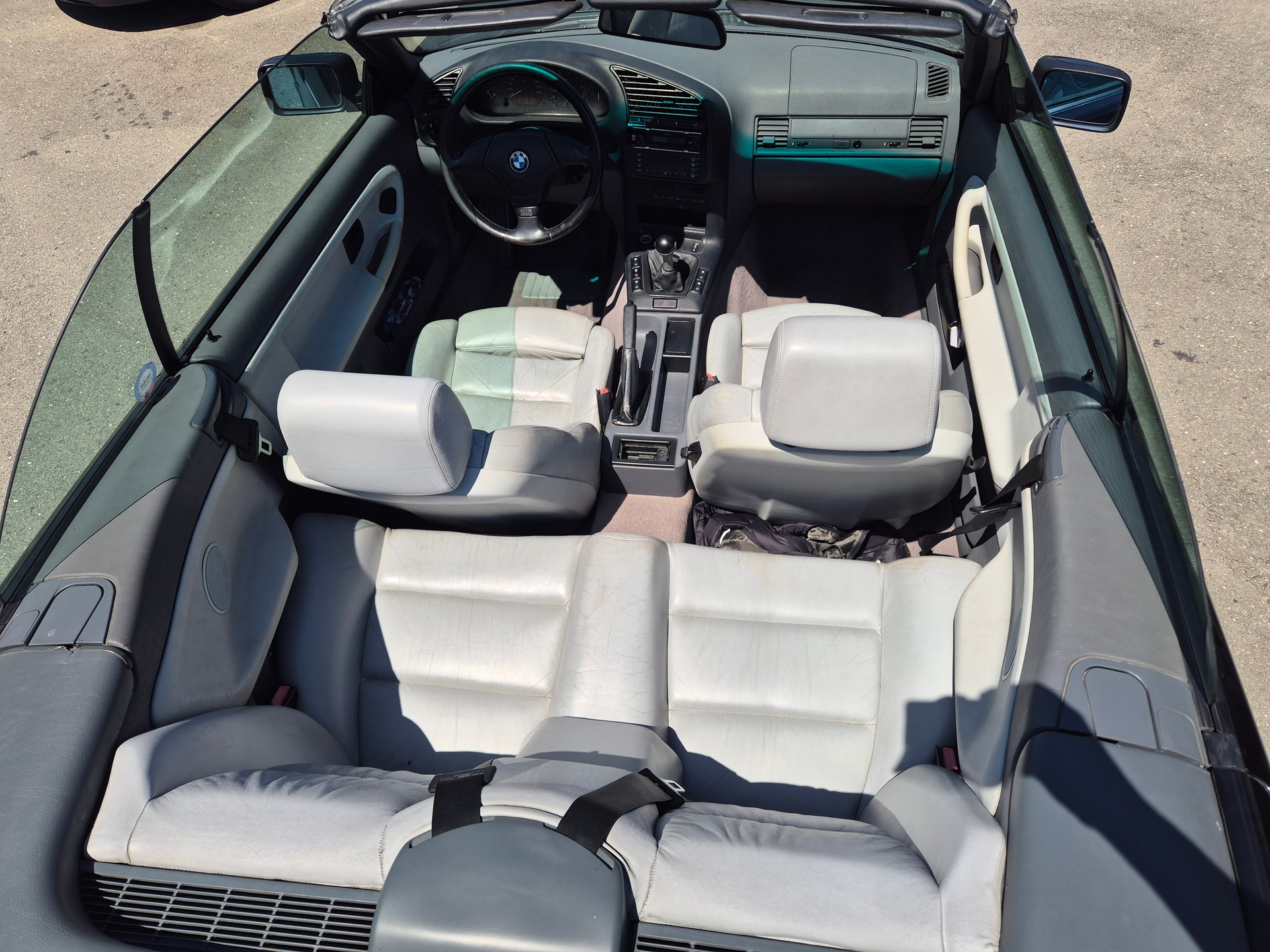 BMW 318i Cabrio M-PACK-image-9