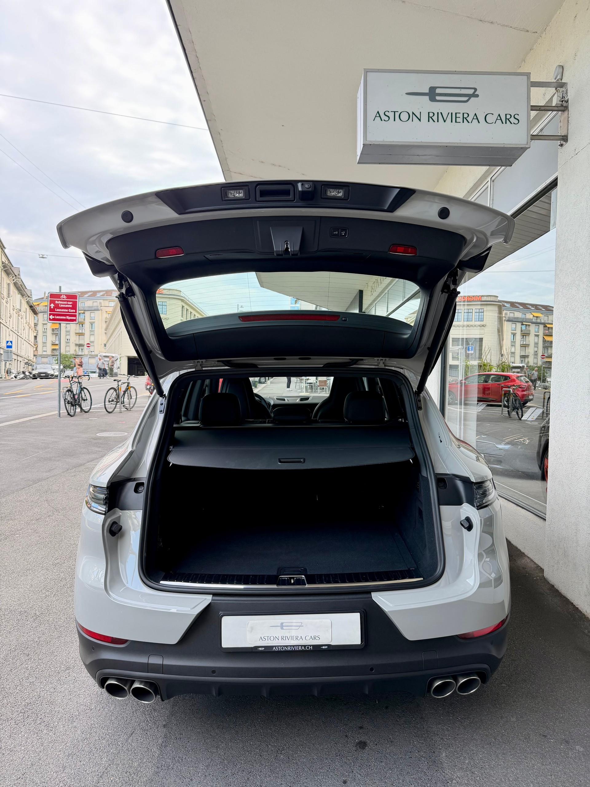 PORSCHE Cayenne S Tiptronic-image-9
