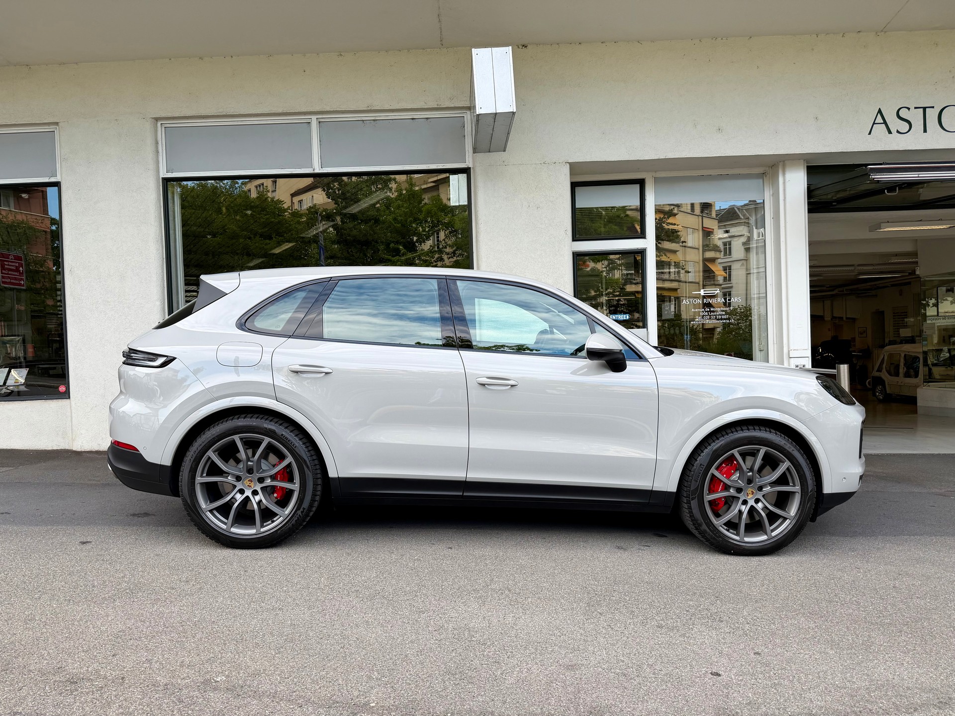 PORSCHE Cayenne S Tiptronic-image-4