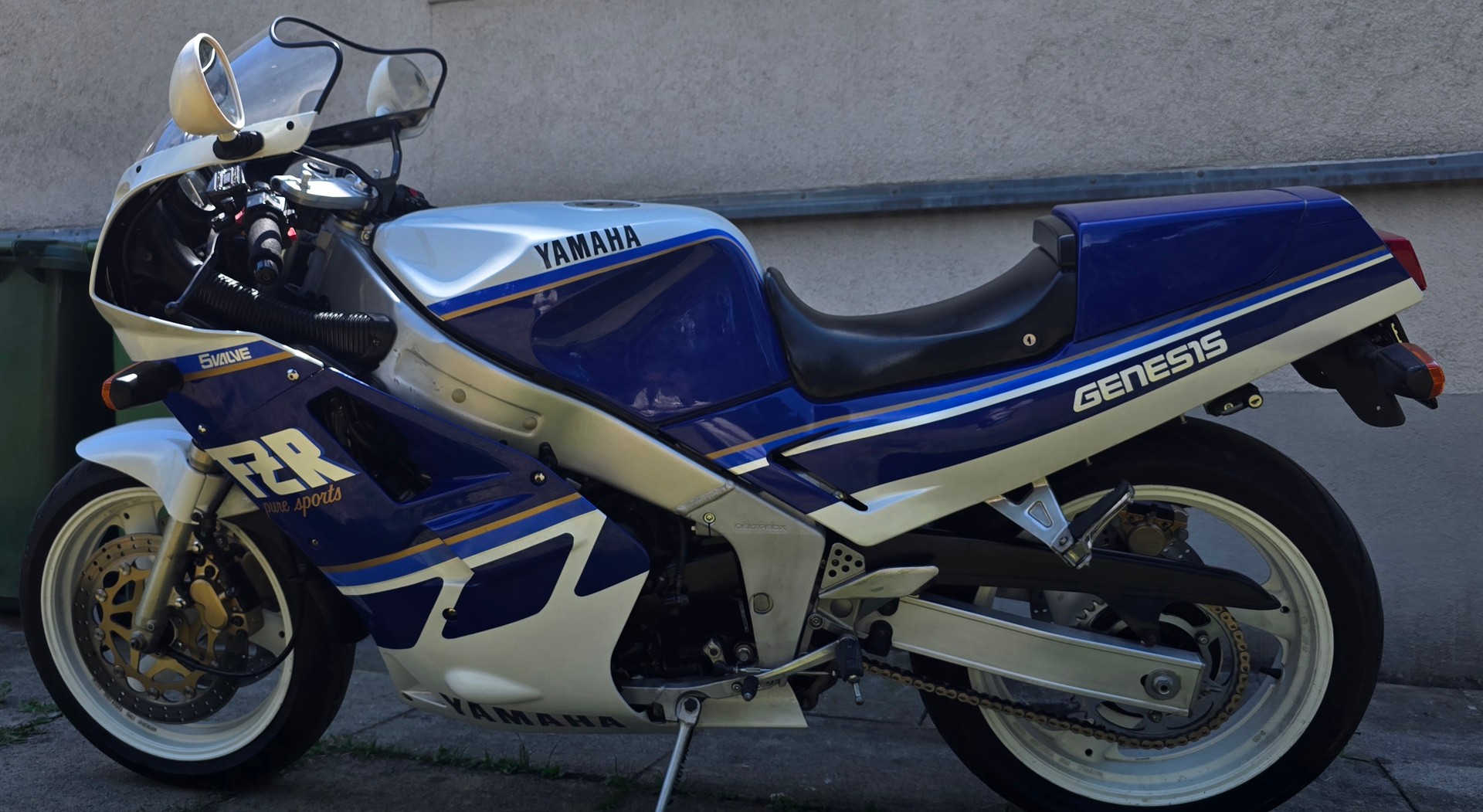 YAMAHA FZR 1000-image-3