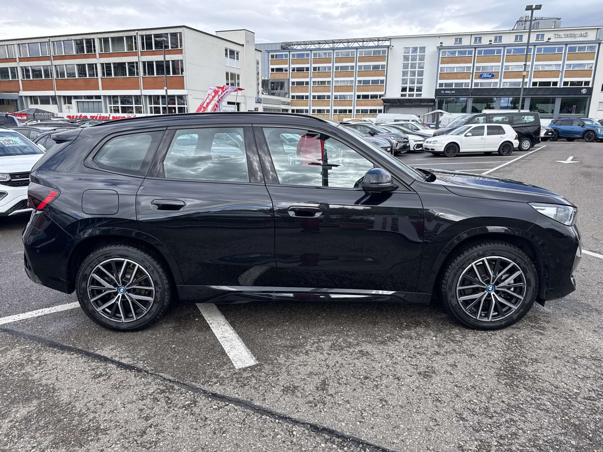 BMW X1 xDrive 25e M Sport 245PS Automat-image-9