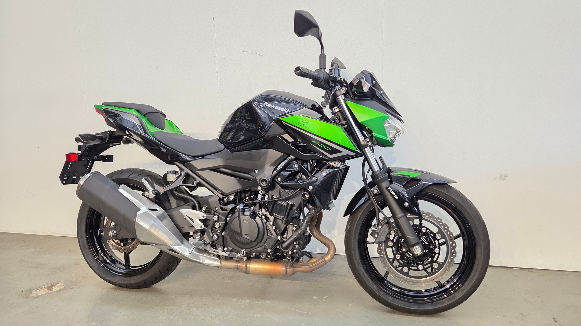 KAWASAKI Z 400-image-2