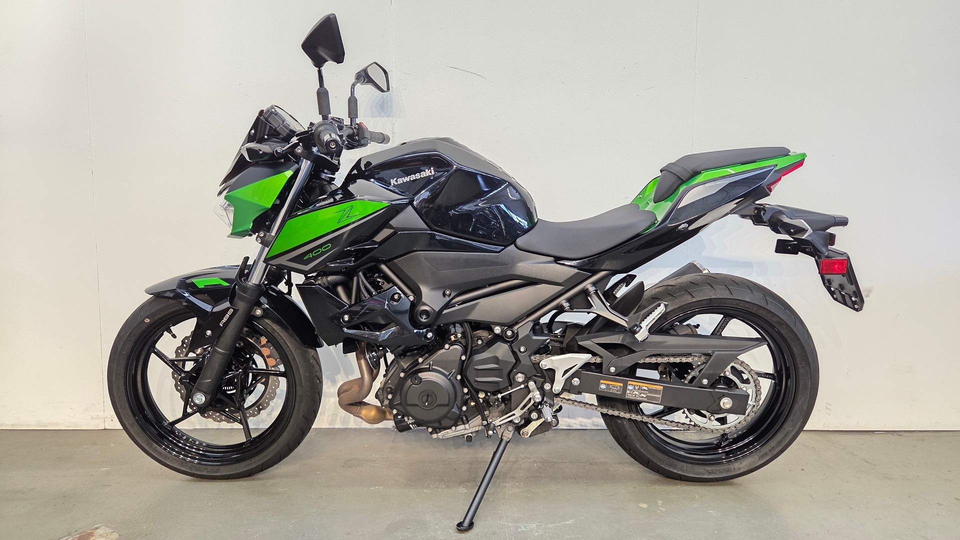 KAWASAKI Z 400-image-1