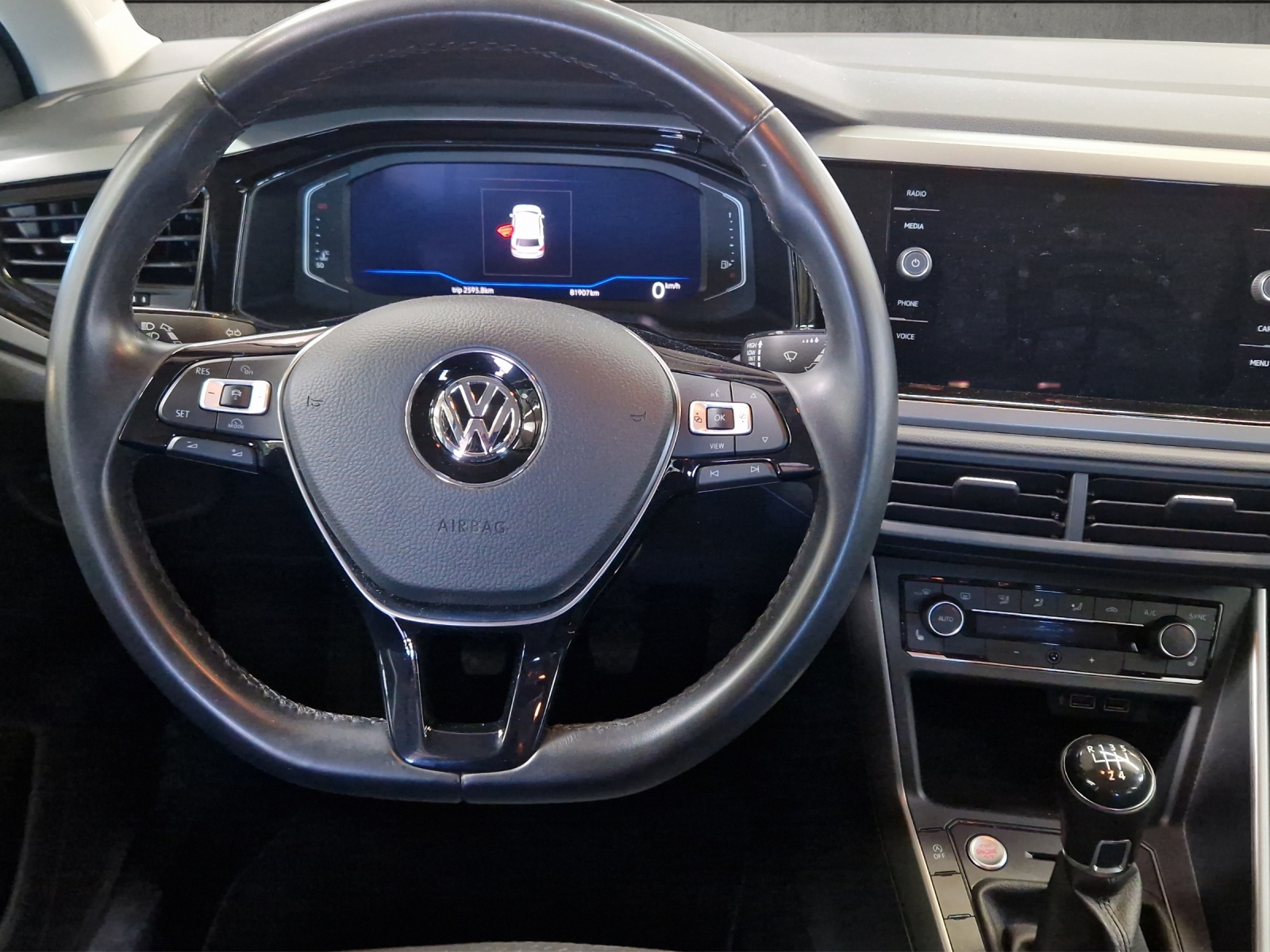 VW Polo 1.0 TSI Comfortline-image-4