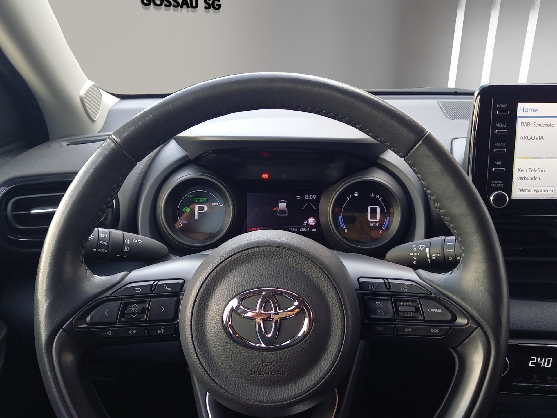 TOYOTA Yaris 1.5 VVT-i HSD Trend-image-11