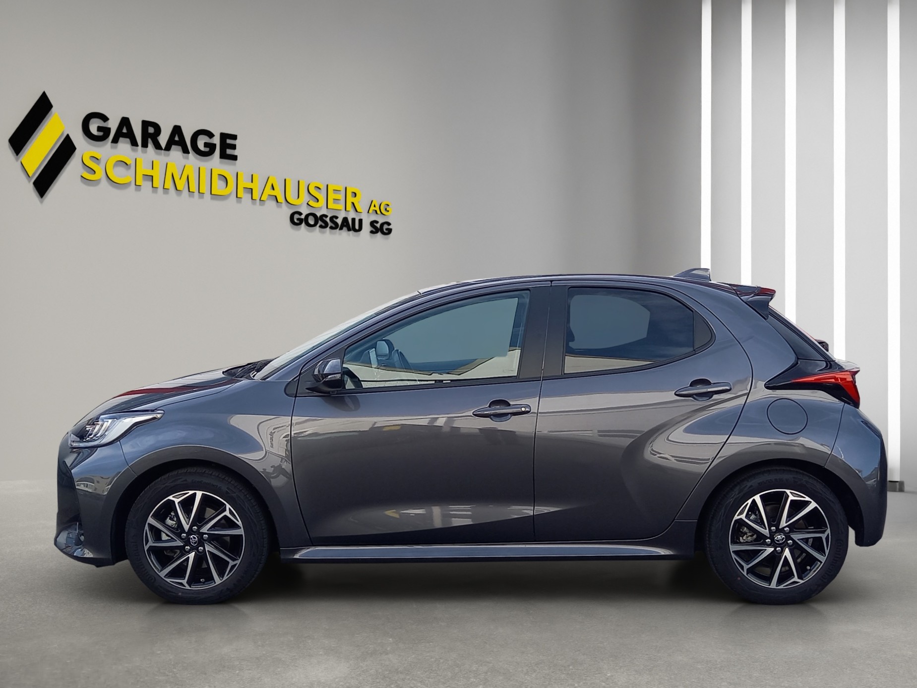 TOYOTA Yaris 1.5 VVT-i HSD Trend-image-1