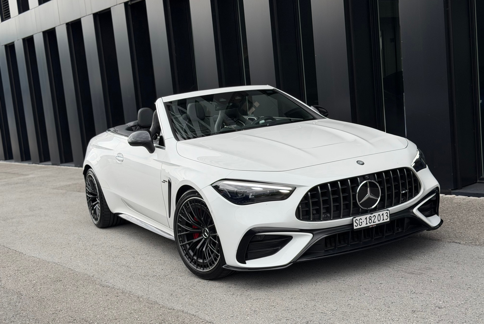 MERCEDES-BENZ CLE AMG 53 Cabrio 4Matic♦️AMG Performance Sitze*NP CHF 135`893.-♦️-showroom-element-3
