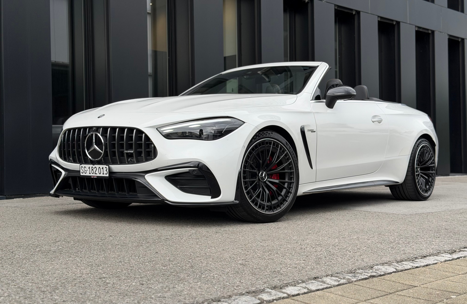 MERCEDES-BENZ CLE AMG 53 Cabrio 4Matic♦️AMG Performance Sitze*NP CHF 135`893.-♦️-image-5