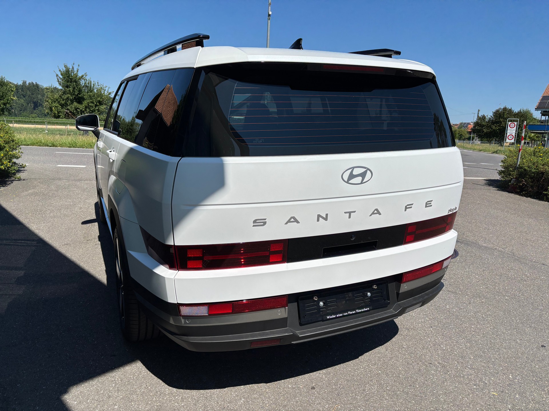 HYUNDAI Santa Fe 1.6 T-GDi PHEV Origo 4WD Automatic-image-2