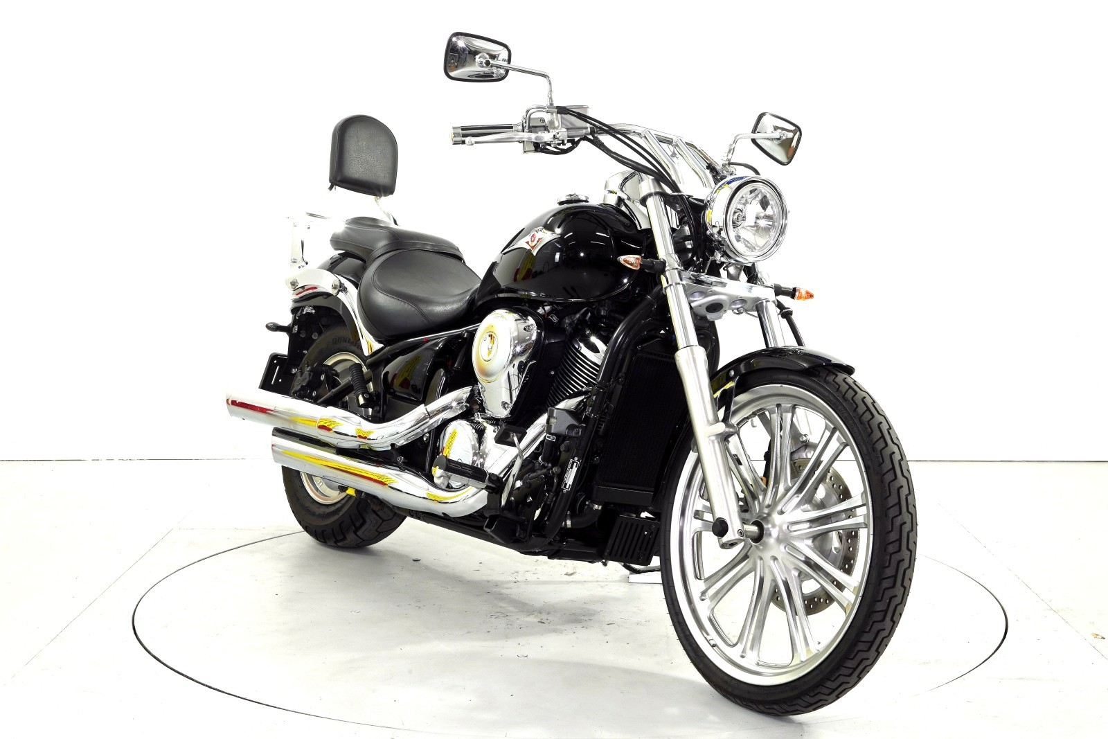 KAWASAKI VN 900 Classic ABS-image-1