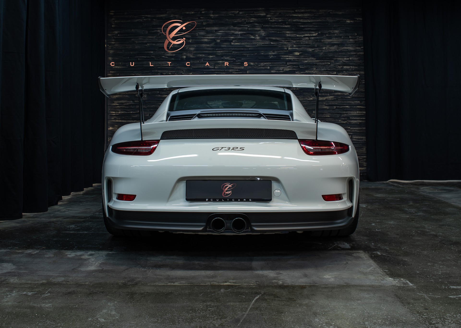 PORSCHE 911 GT3 RS PDK-showroom-element-3